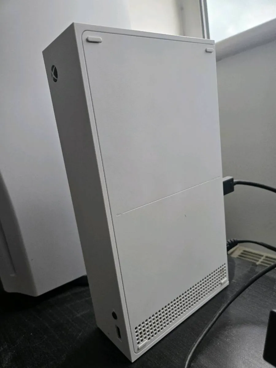 Xbox Series S - Image 3