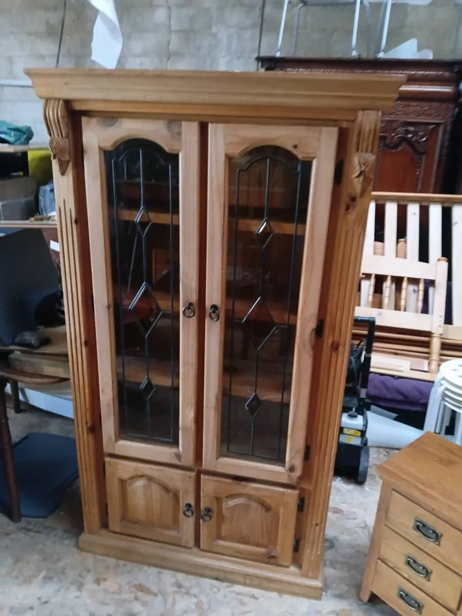 Solid pine display unit - Image 2