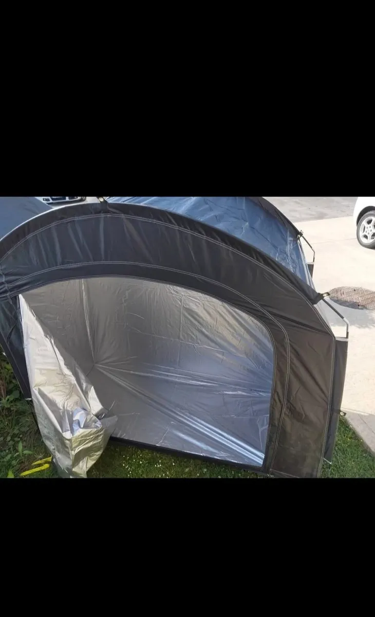 Bike tent with ventilation, portable bike shelter, - Image 4