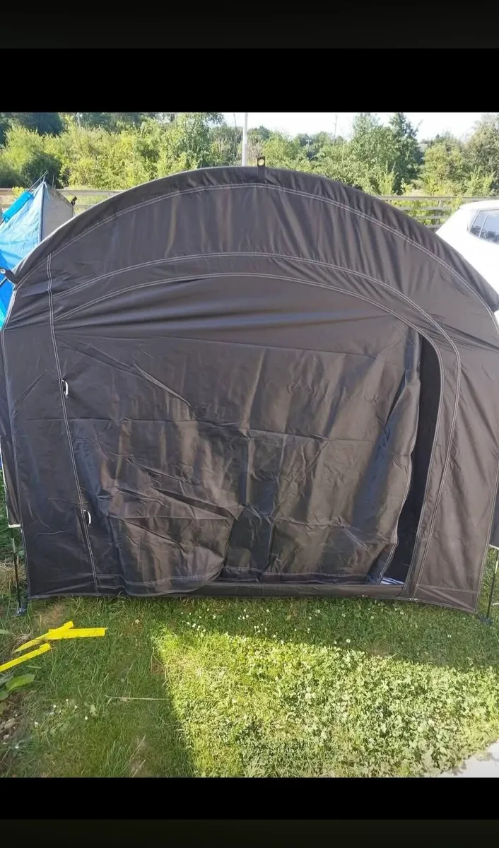 Bike tent with ventilation, portable bike shelter, - Image 2