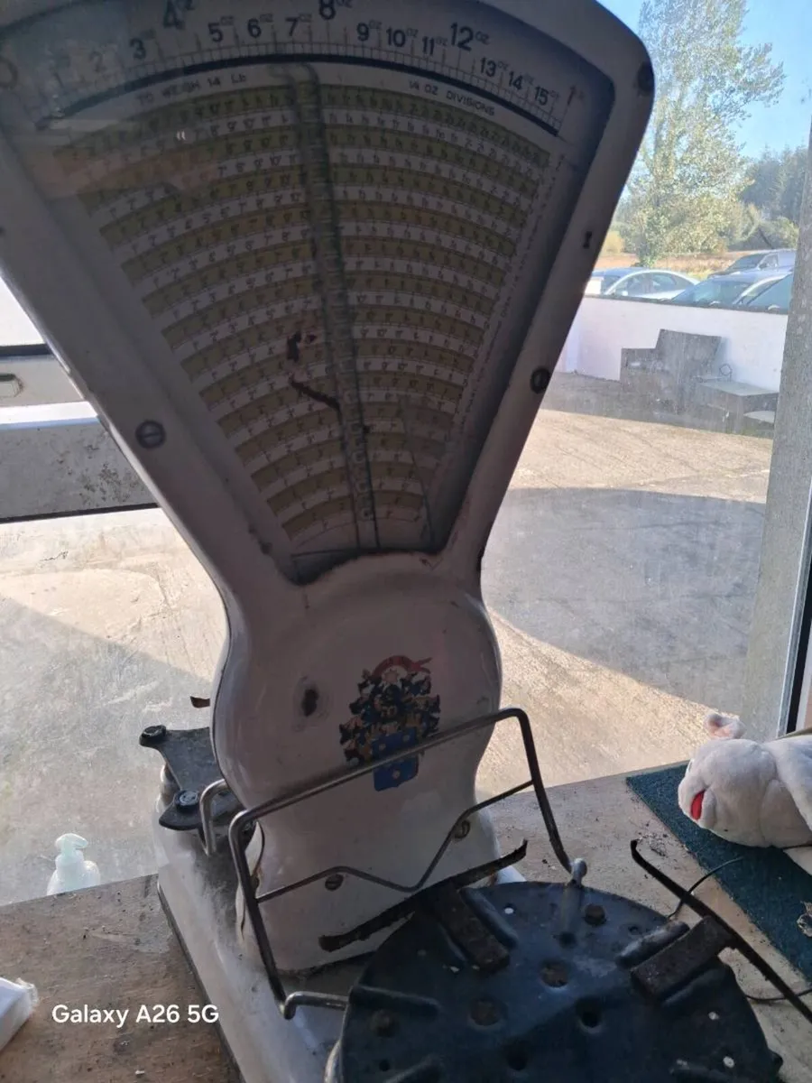 Weighing scales - Image 2