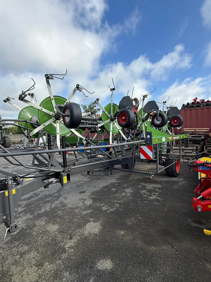 Fendt Lotus 1250 Tedder - €29,500 + VAT - Image 3