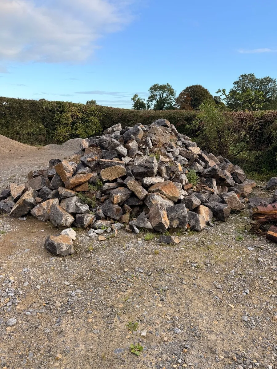 Building stone