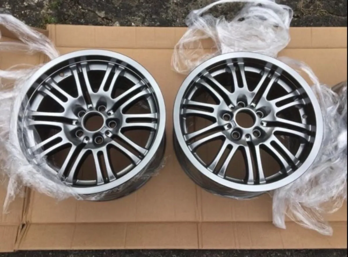 4 x Genuine BMW E46 M3 Styling 67 19” Alloy Wheels - Image 4