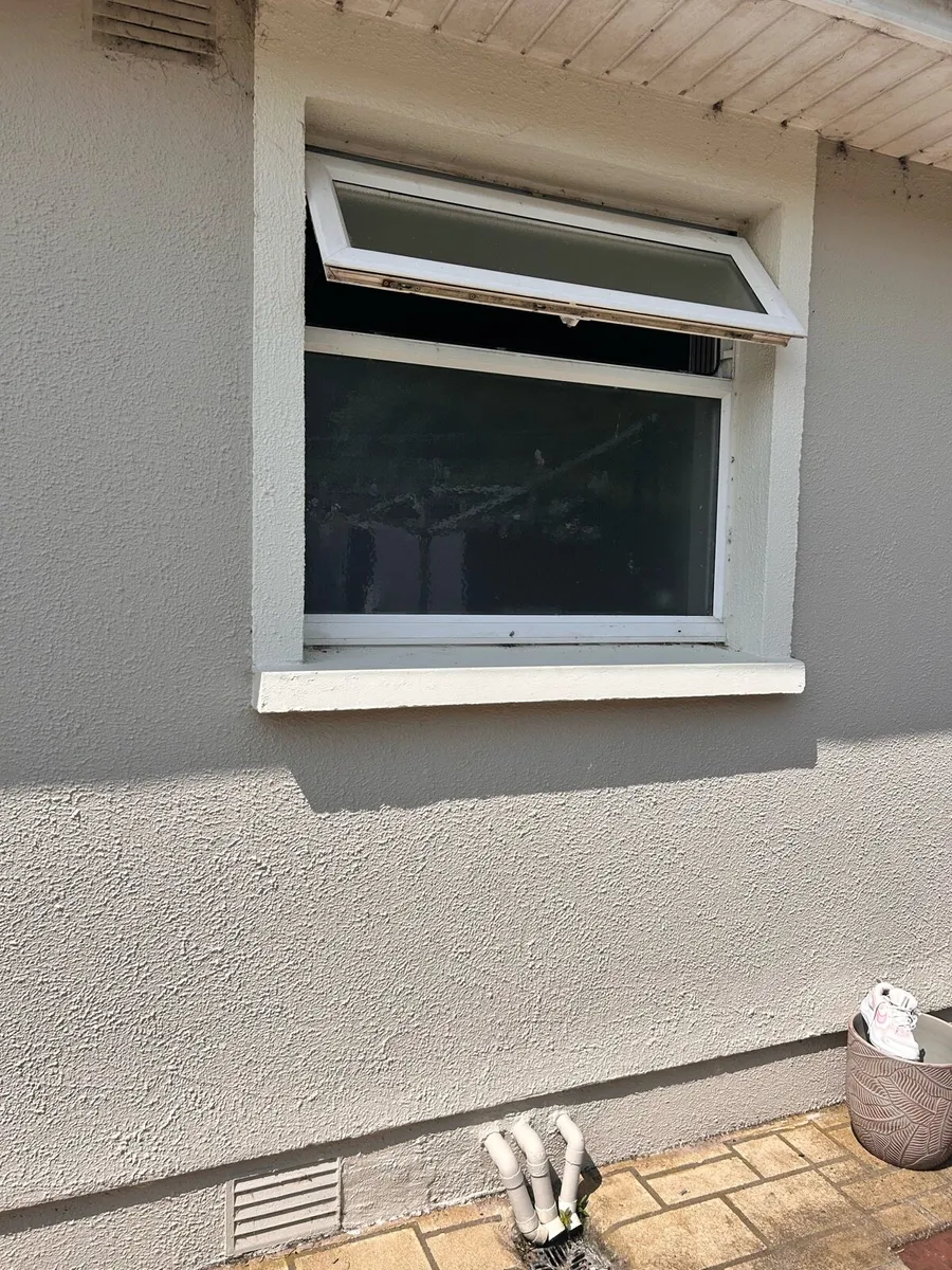 White Double glazed window - Image 1