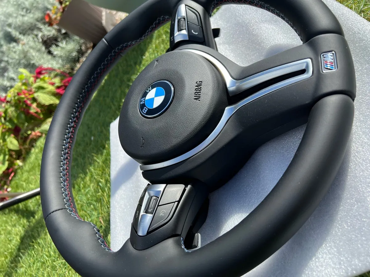 BMW Steering Wheel - Image 2