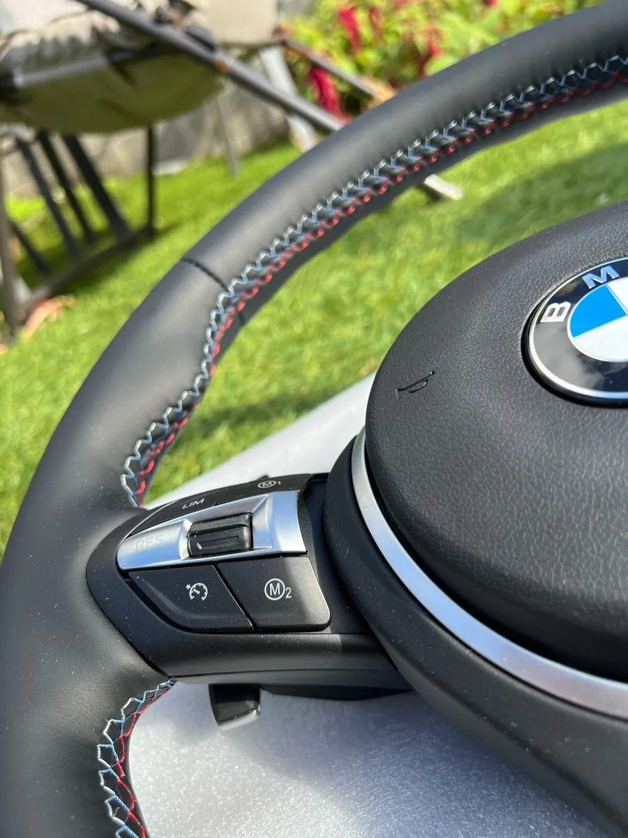 BMW Steering Wheel - Image 3