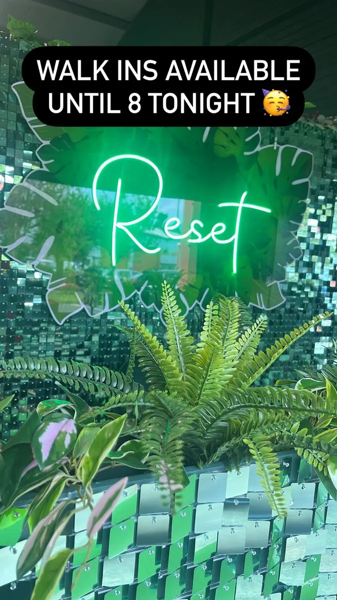Insta worthy Reception area - Image 2