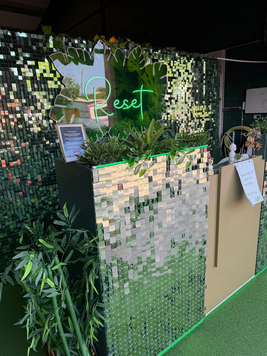 Insta worthy Reception area - Image 3