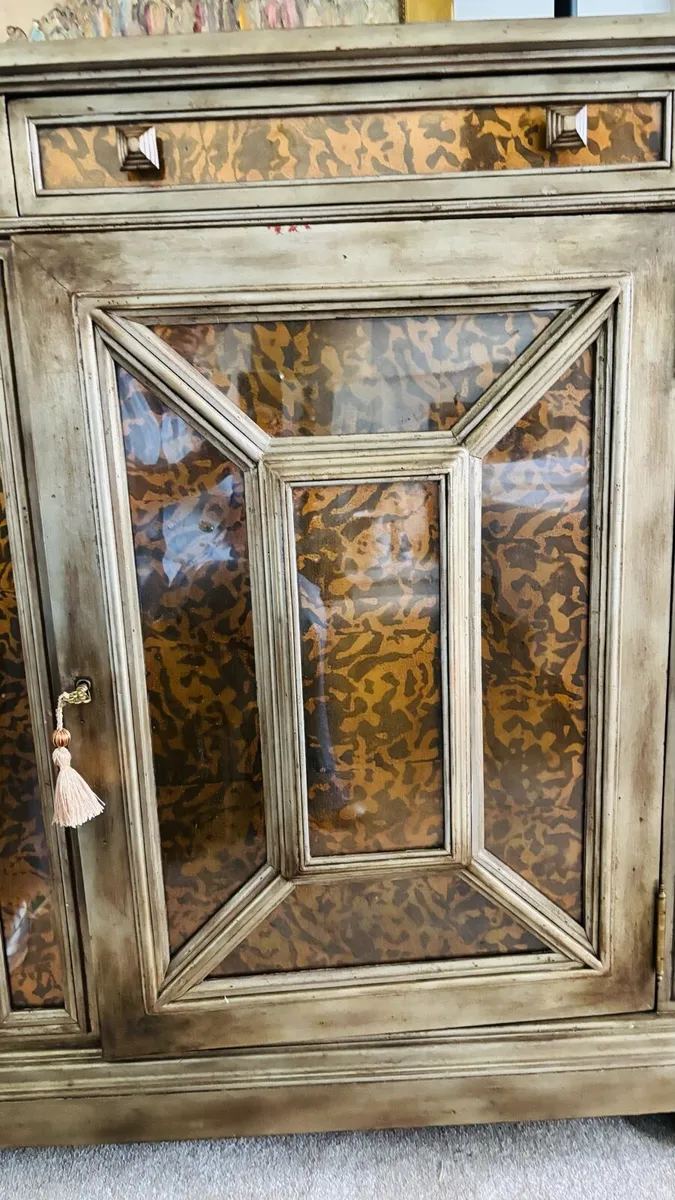 Large solid wood Cabinet - Image 2