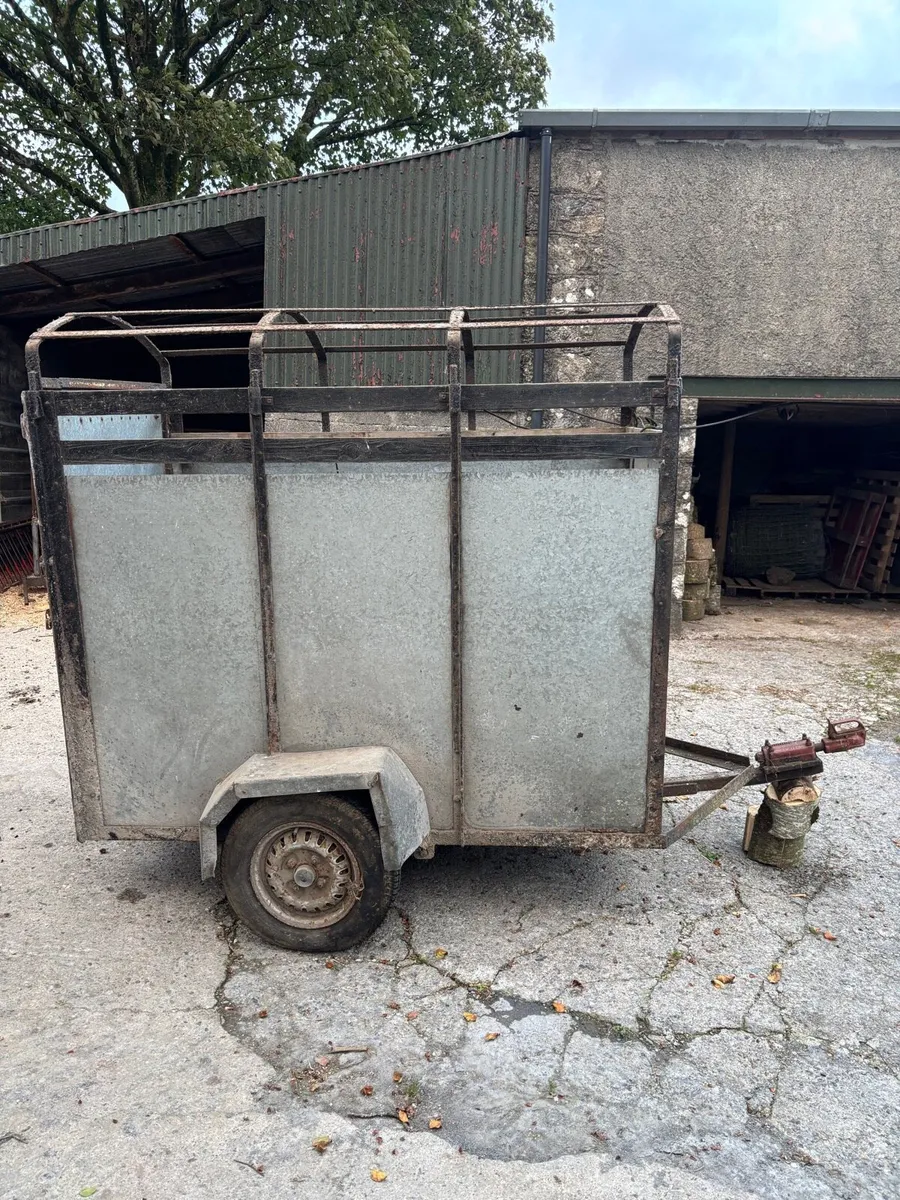 Trailer - Image 2