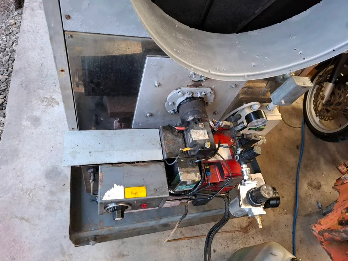Space heater,  waste oil,  free heating garage - Image 3