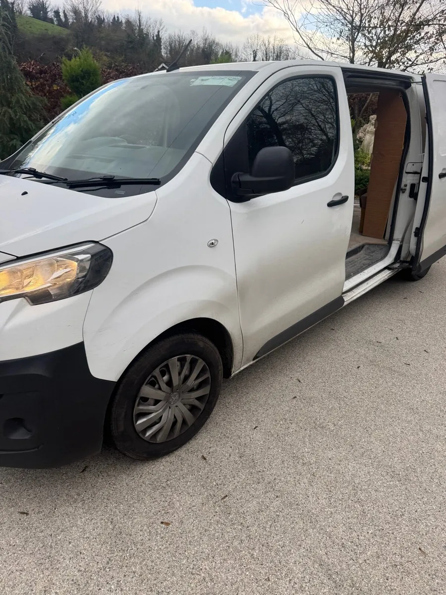 Peugeot van - Image 2