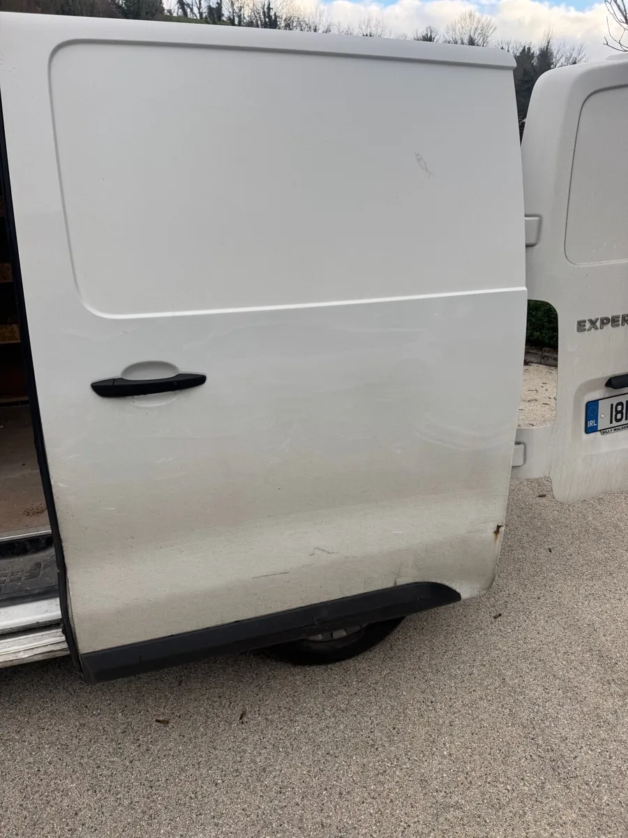 Peugeot van - Image 4