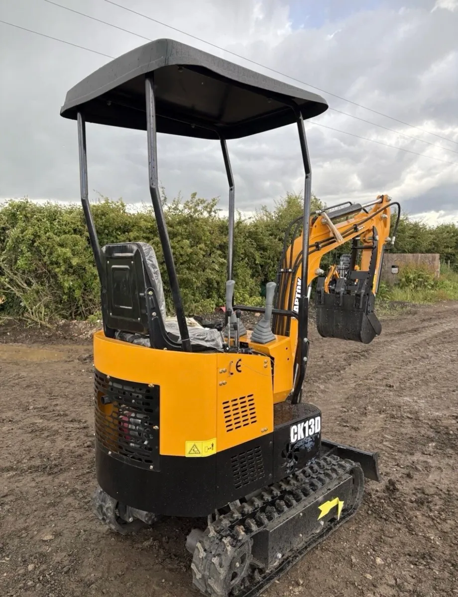 New 2026 Captok 1.3 Diesel Mini Digger - Image 4