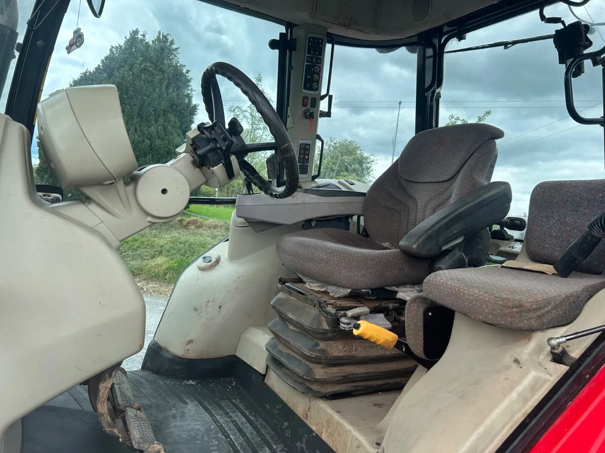 2014 Massey Ferguson 5611 - Image 4