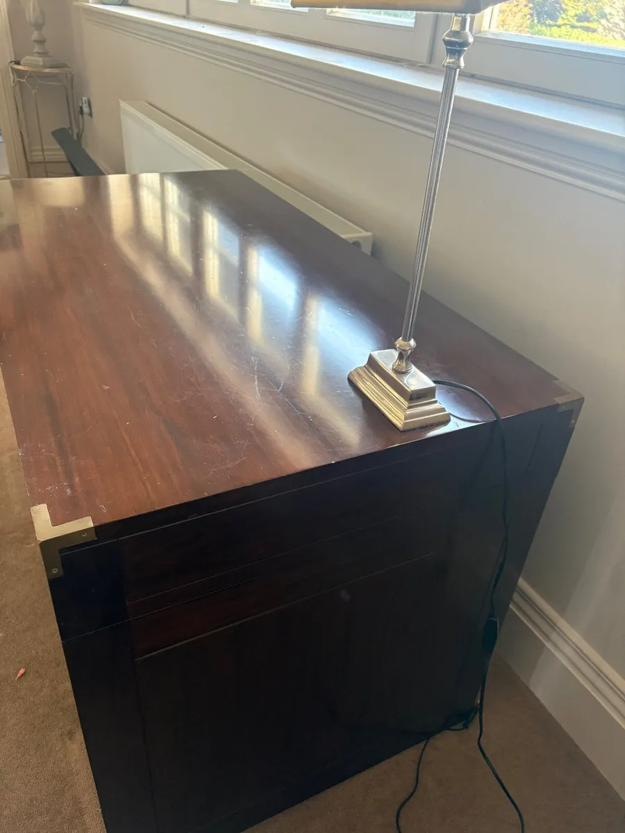 Desk - Image 3