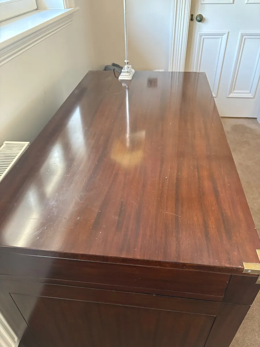 Desk - Image 4