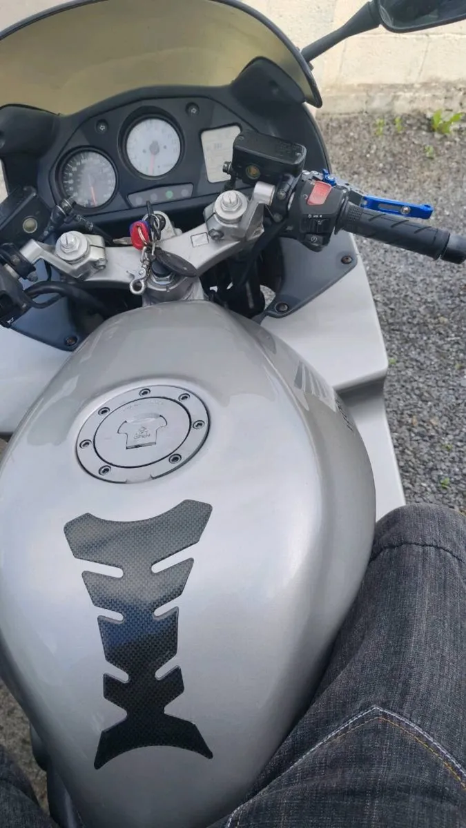 Honda VFR800fi - Image 2