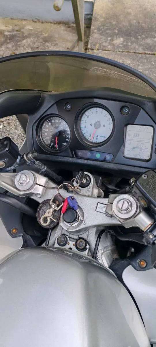 Honda VFR800fi - Image 3