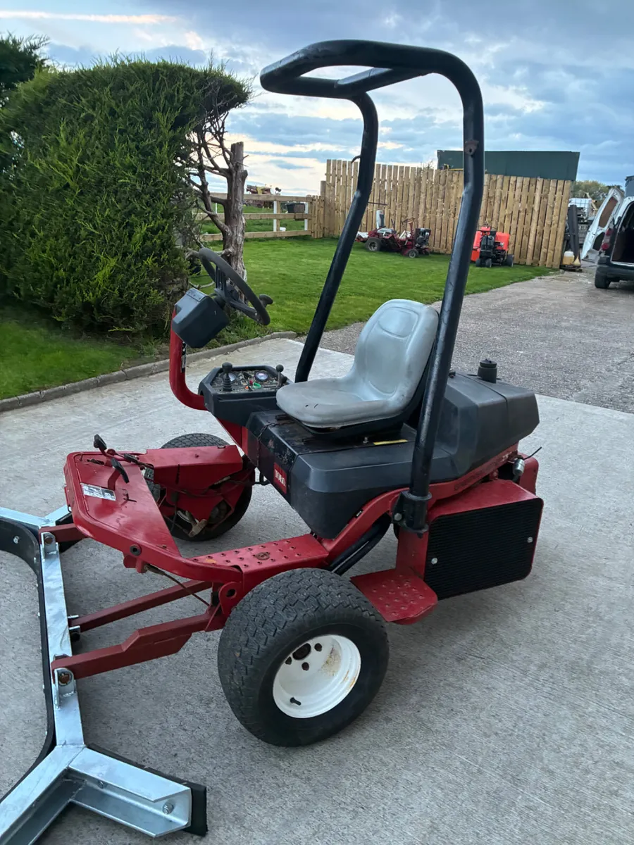 Toro 3250 diesel yard scraper - Image 1