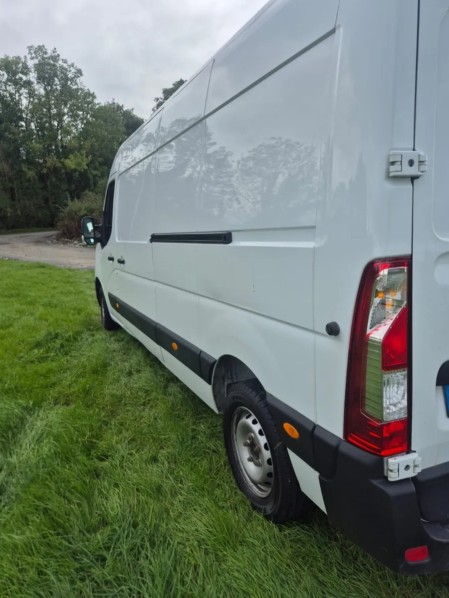 Renault Master 2023 - Image 3