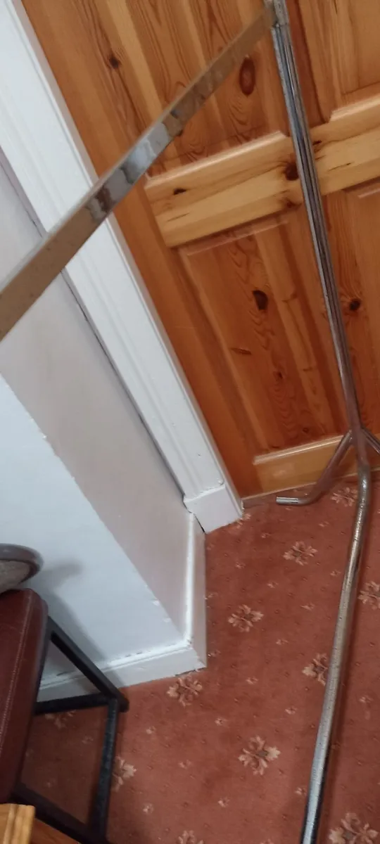 Heavy Duty Hanging Rail - Image 4