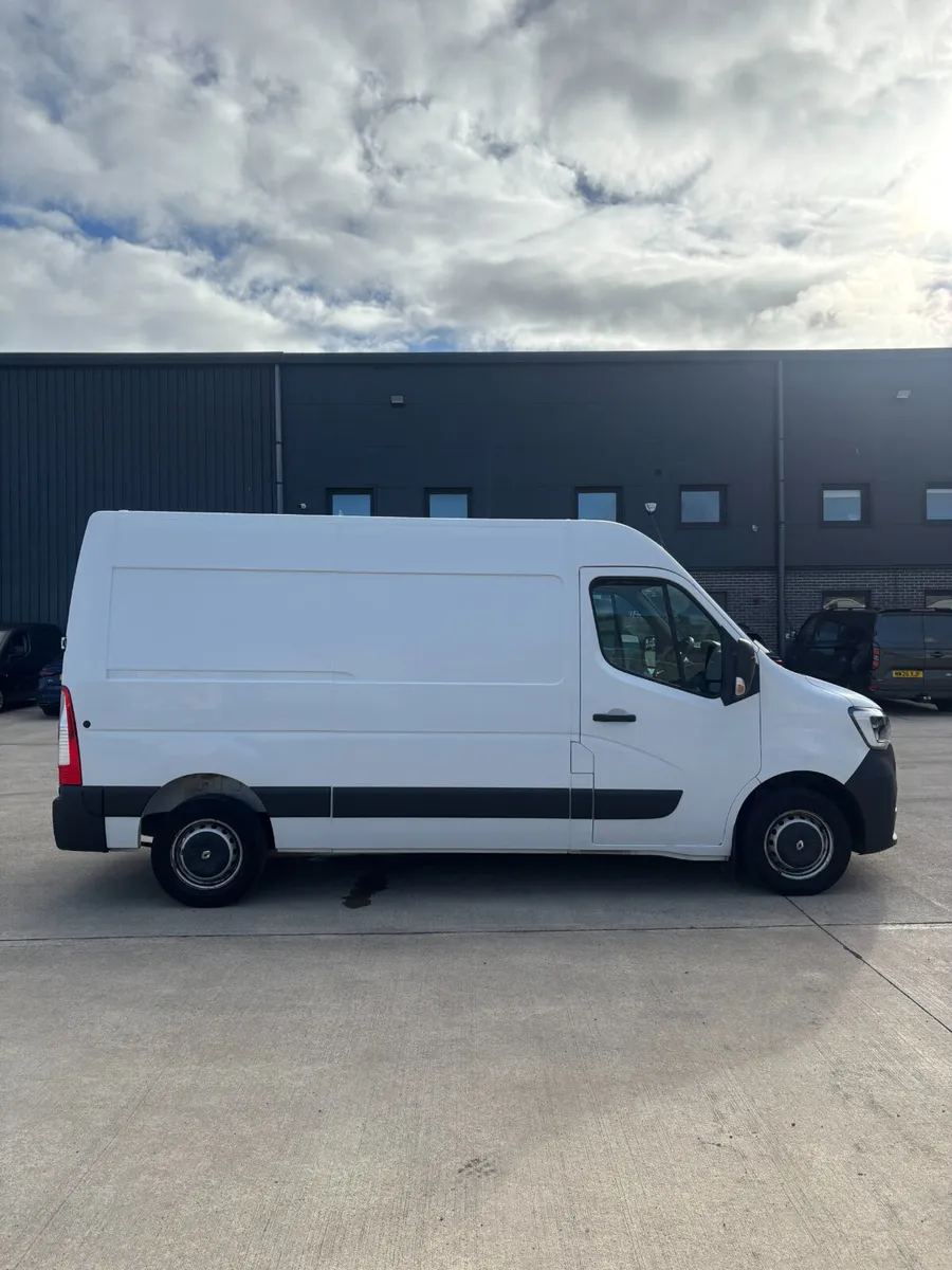 November 2020 Renault Master Business 2.3L MWB - Image 4