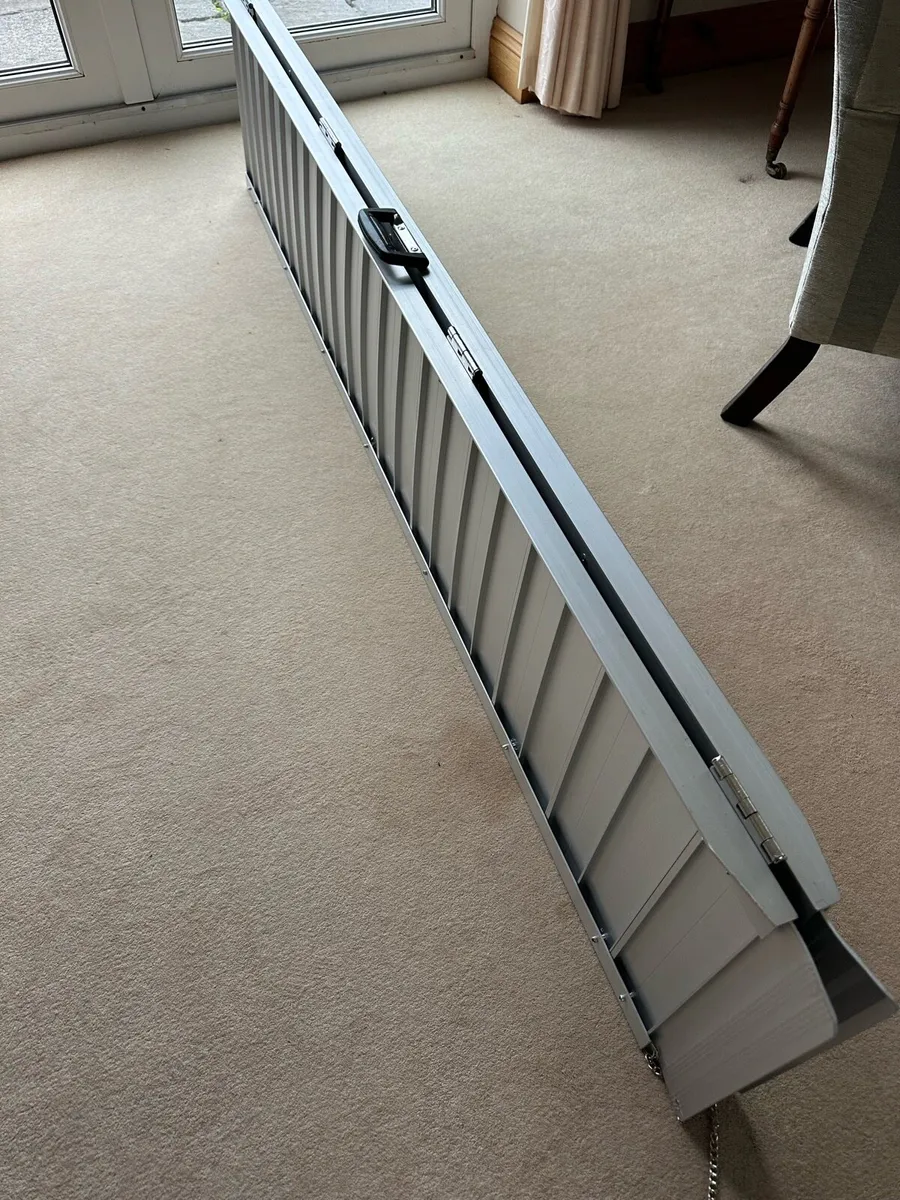 Wheelchair ramp - Image 1