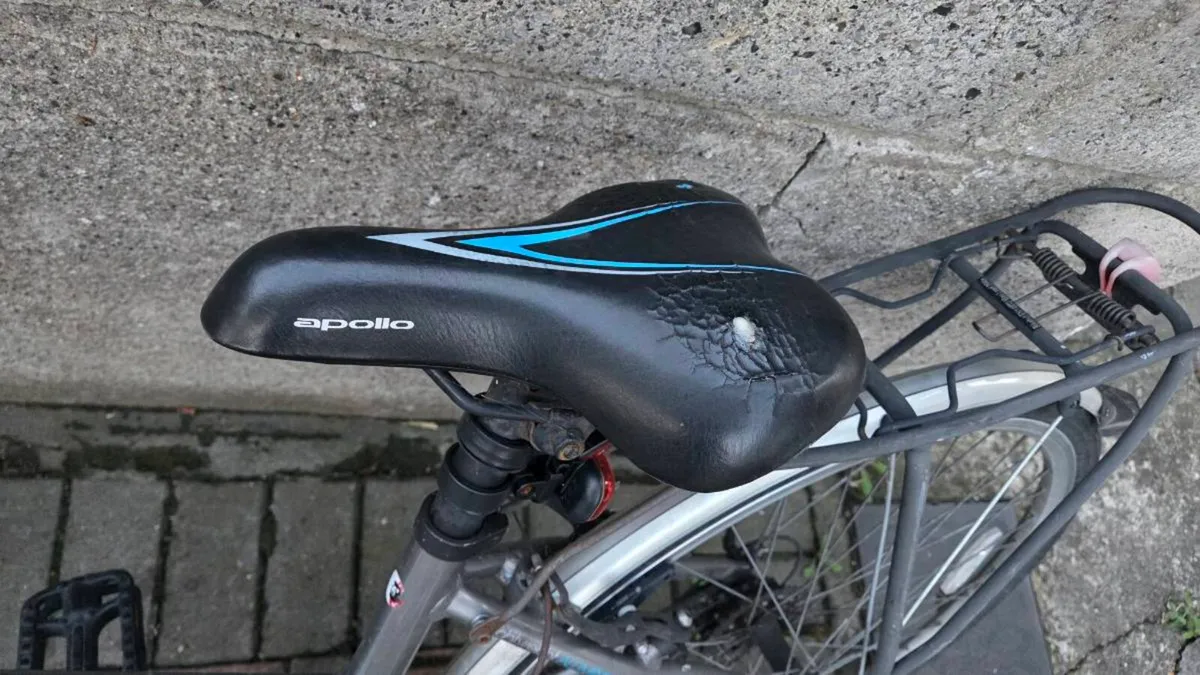 Womens Virtue Apollo Hybrid Sport Bike - Image 4
