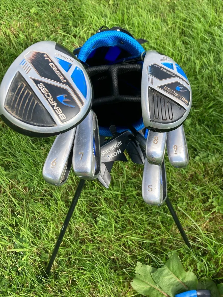 Golf clubs, bag and trolley - Image 3