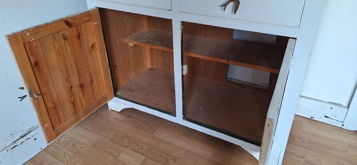 Kitchen dresser - Image 3