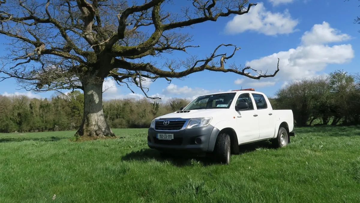 Toyota Hilux 2015 - Image 1