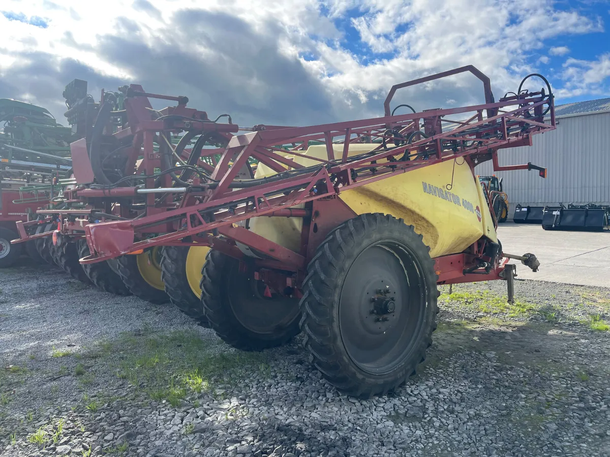 Hardi 4,000  litre sprayer - Image 4