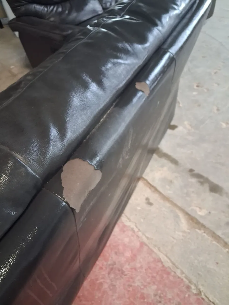Leather sofa 3 + 1 + 1 - Image 3