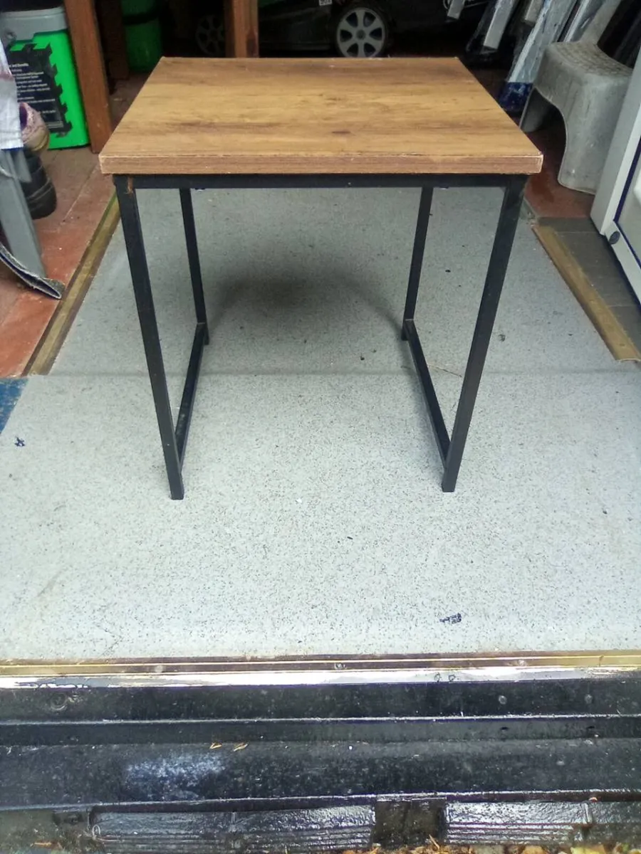 SMALL.   SIDE.  TABLE. - Image 3