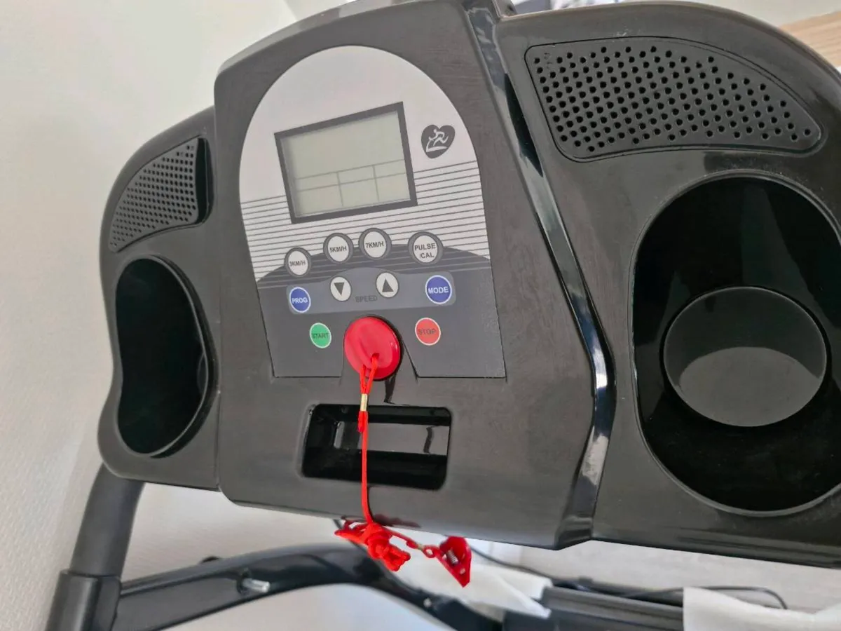 Treadmill - Image 3