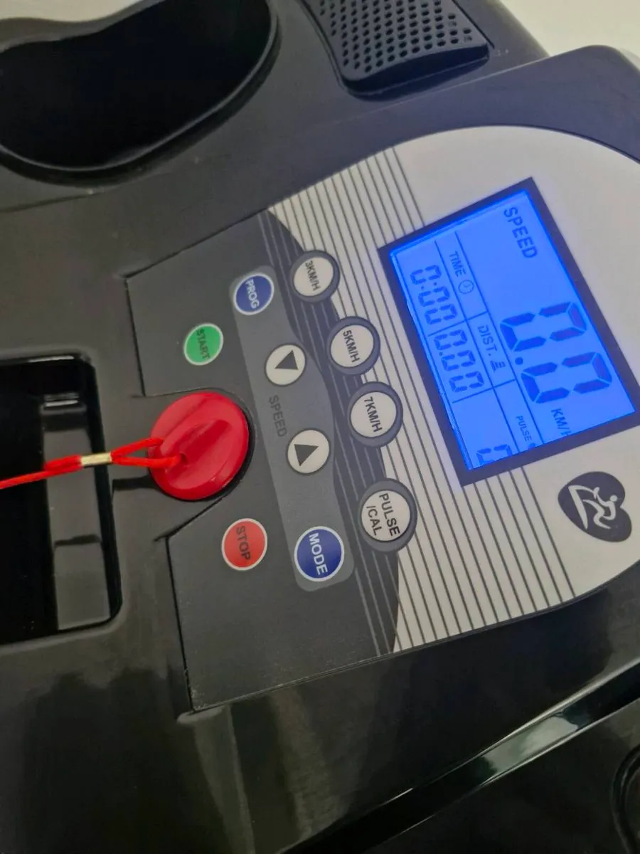 Treadmill - Image 2