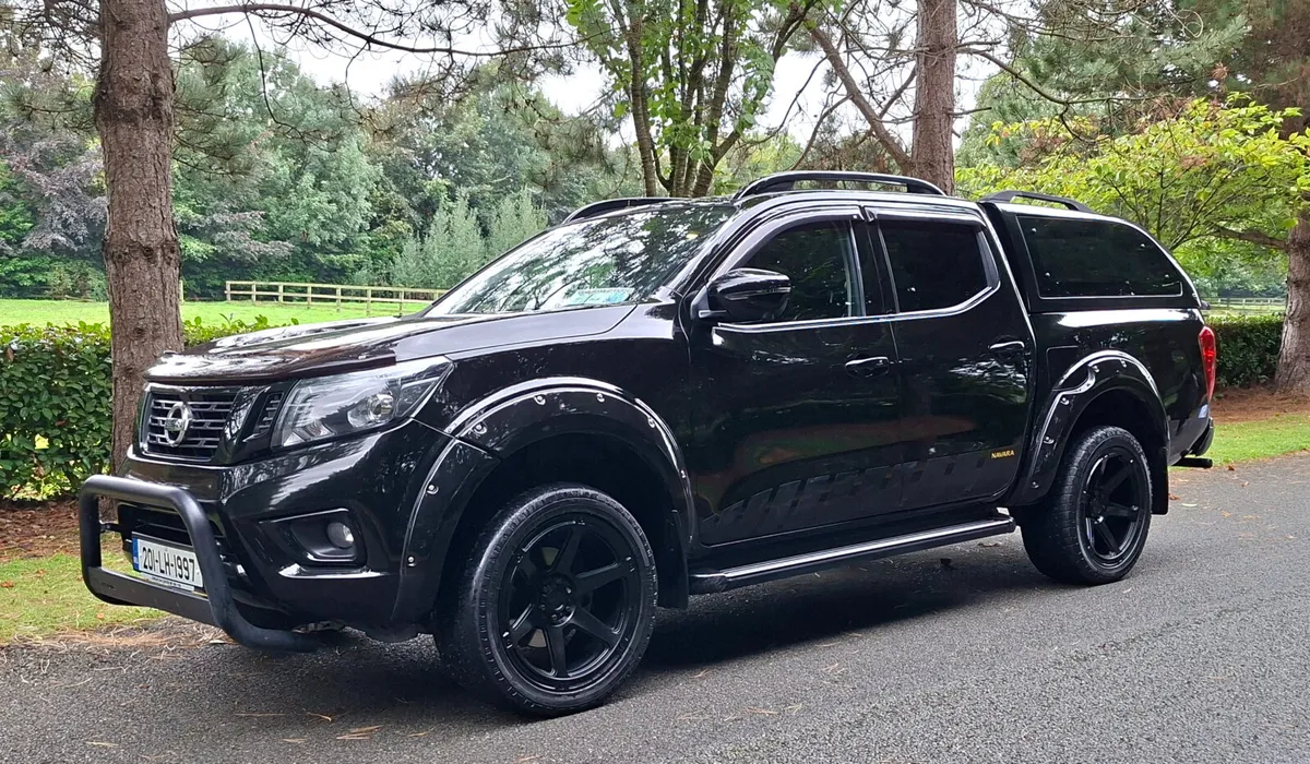 2020 Nissan Navara Automatic DOE 10 / 27 - Image 1