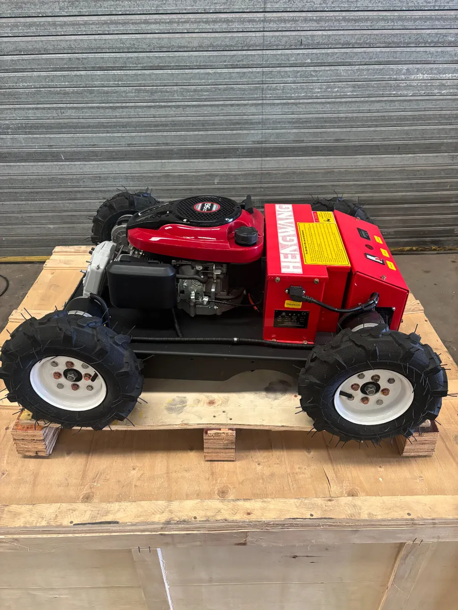 HengWang Remote control Slope Mower - Image 3
