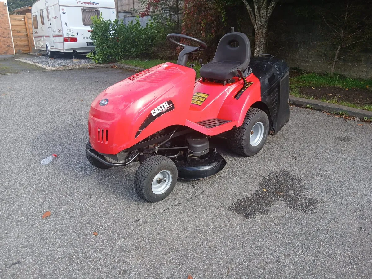 Ride on lawnmower - Image 2