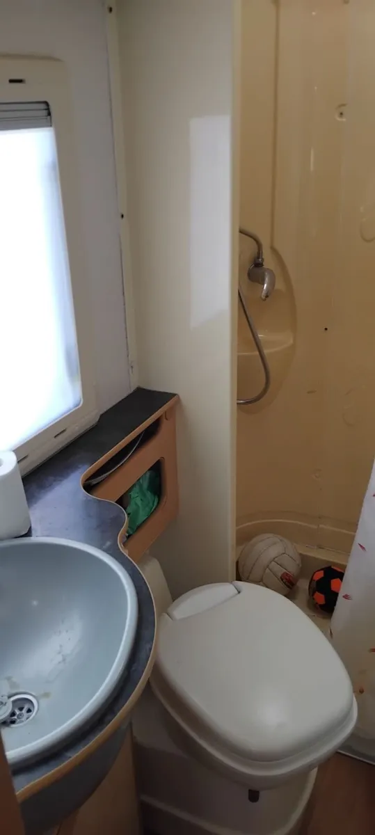 Motorhome - Image 4