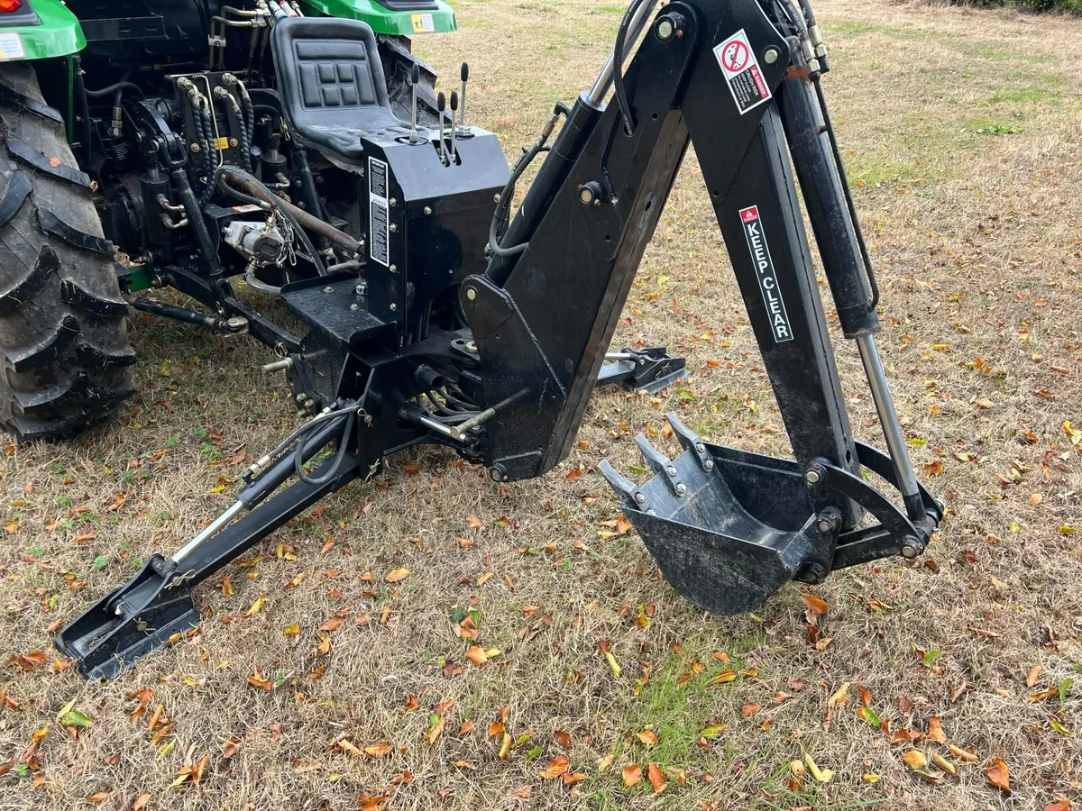 Tractor back hoe (mini digger) - Image 4