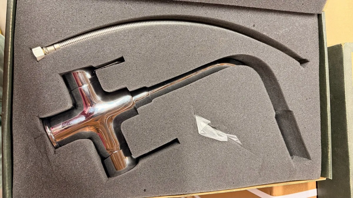 JOB LOT - Tri Flow Taps - Image 4