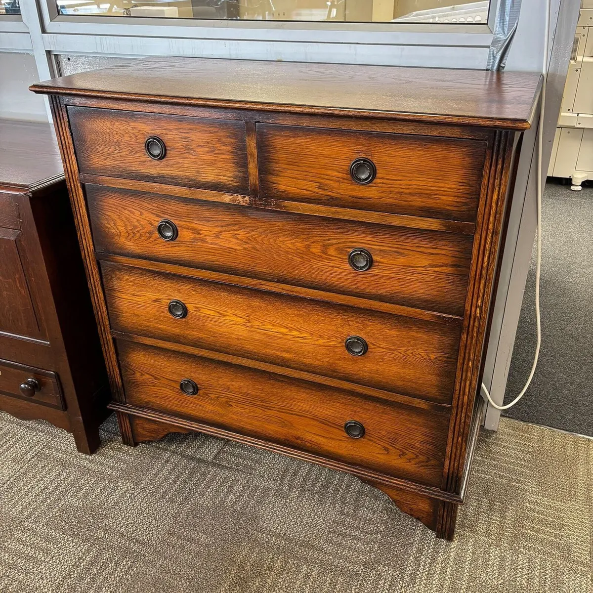 Traditional Arts & Crafts oak five drawer chest. S
