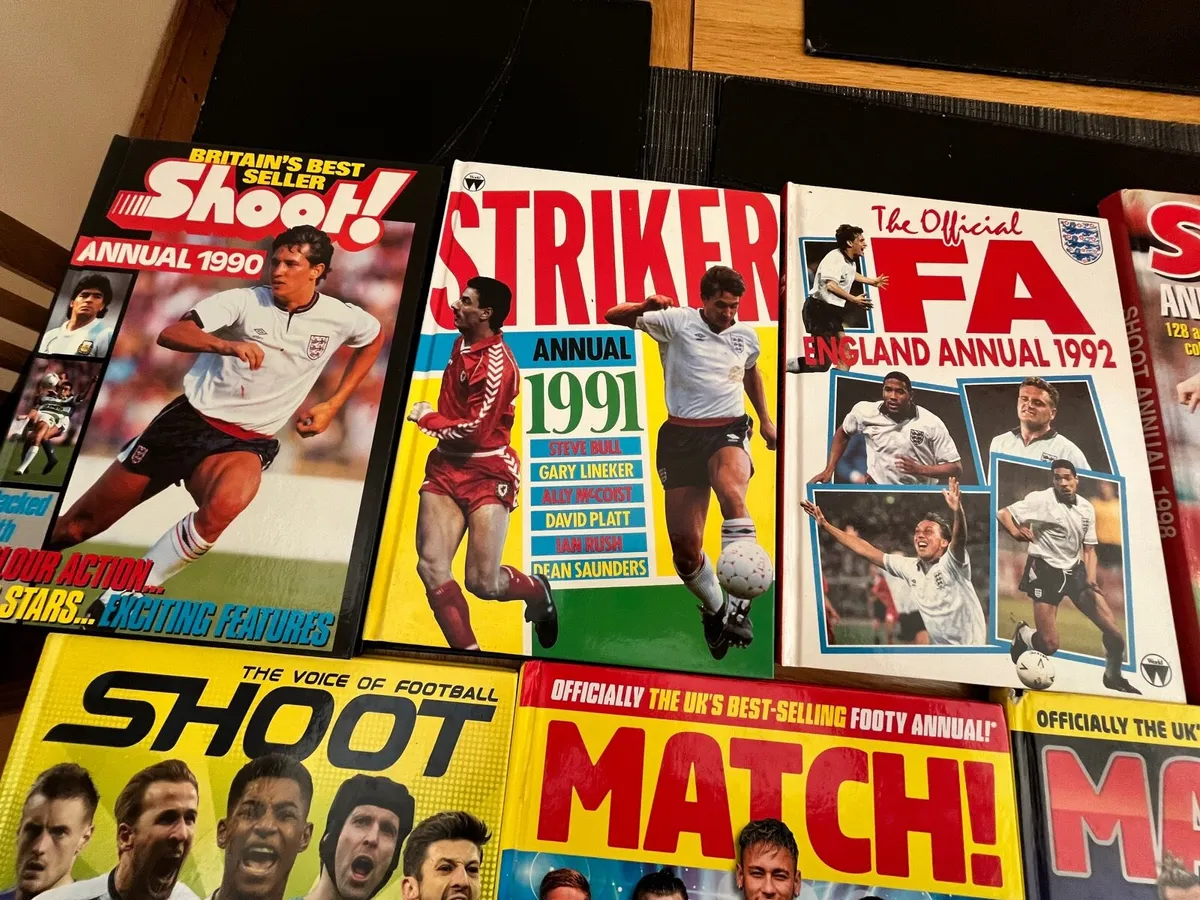 Football annuals - Image 4
