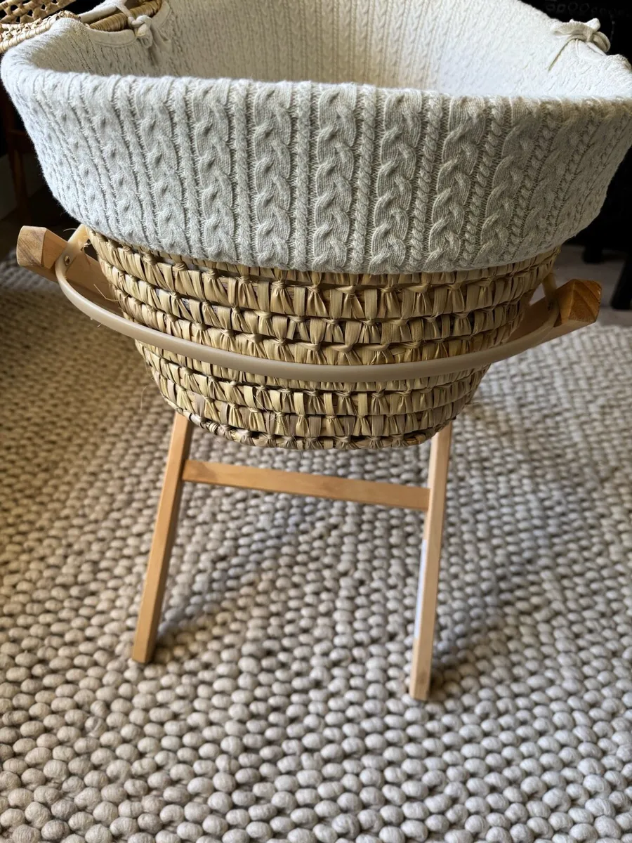 Moses basket with stand - Image 2