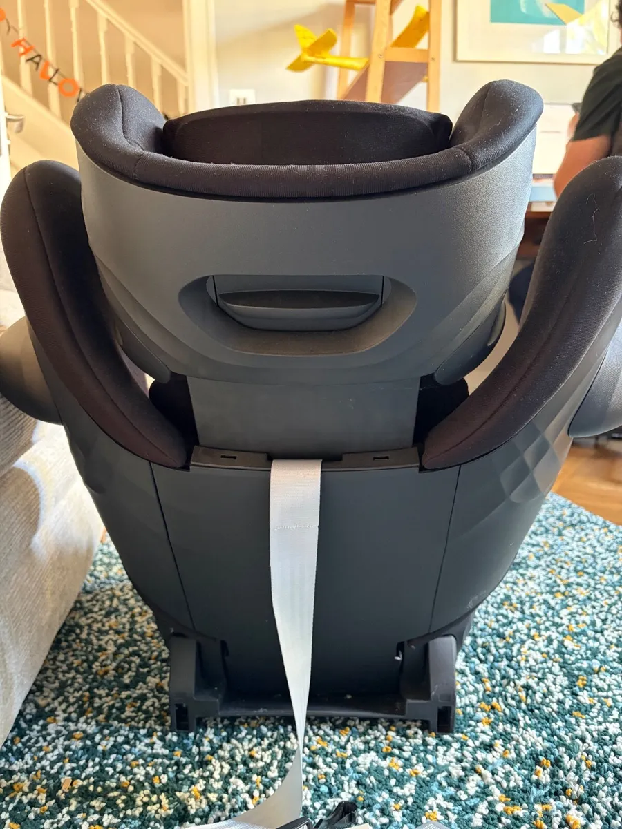 CYBEX Pallas G i-Size Car Seat - Image 4