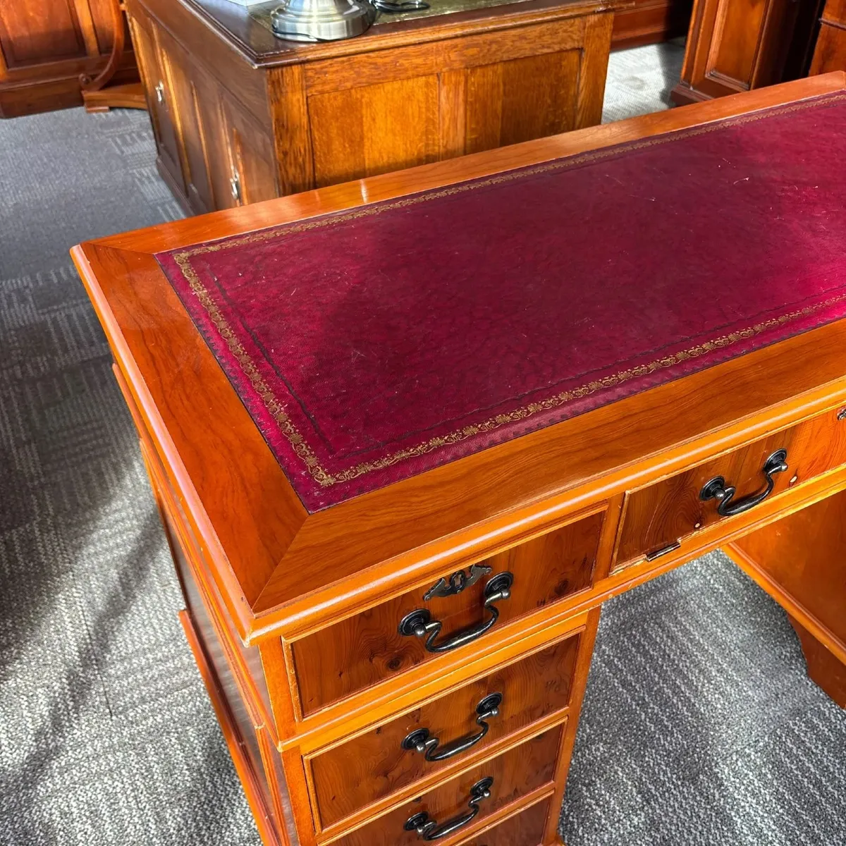 Mahogany bright red leather top twin pedestal writ - Image 3