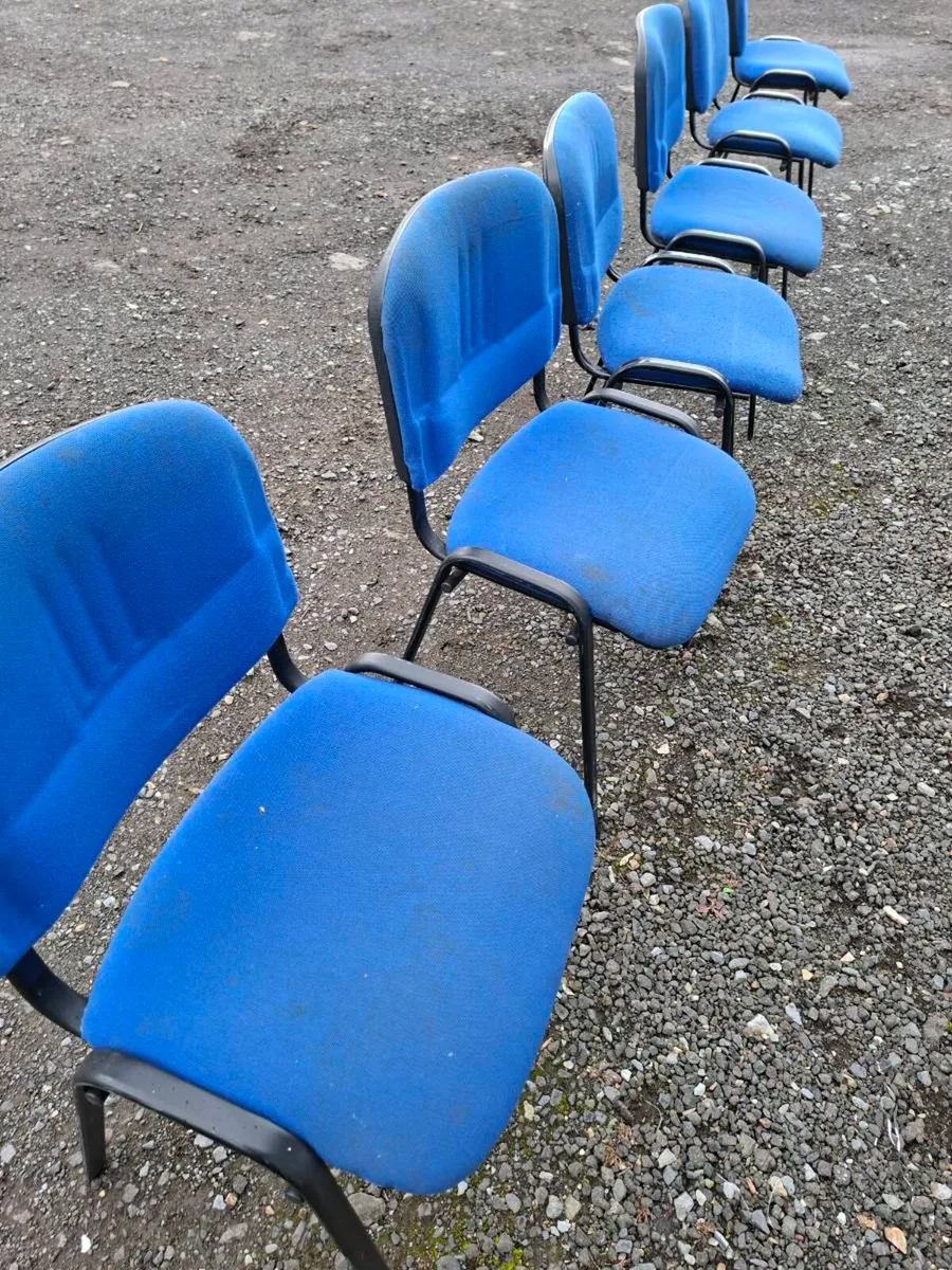 6 x office chairs/ staff room chairs - Image 3